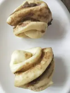 Make Sofa rolls step 9
