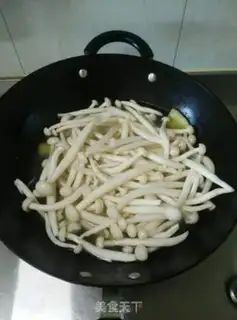 Make Chicken soup, white mushrooms step 2