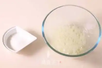 Make ins strawberry digital cake step 7