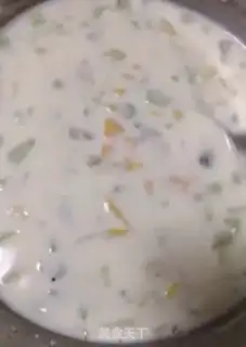 Make Fruit popsicle step 3