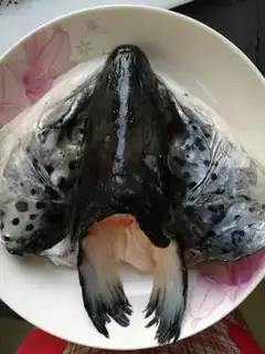 Make Pepper cutter salmon head step 1