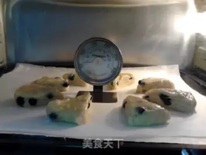 Make Blueberry scon step 10