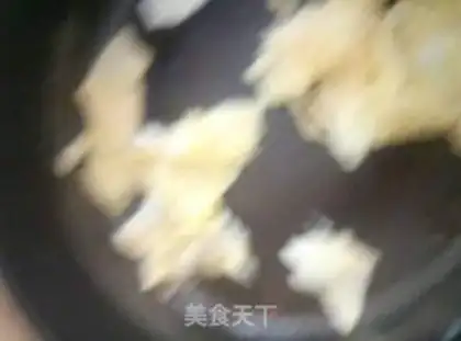Make Fried eggs step 4