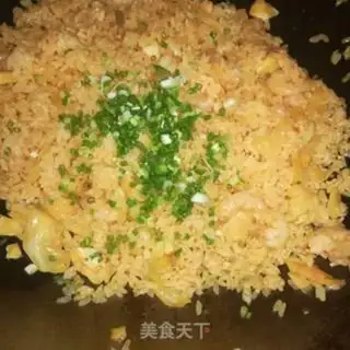 Make Hot cabbage shrimp fried rice step 5