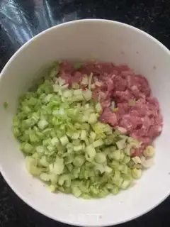 Make Celery buns step 3