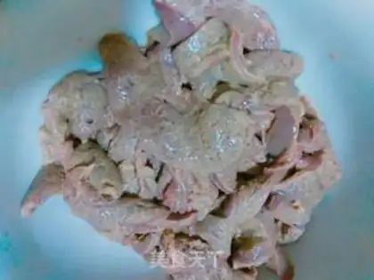 Make Golden pinet, black-muck pork liver soup step 5