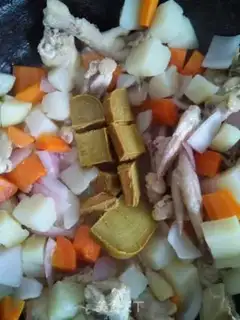 Make Curry potato chicken step 10