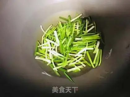Make Onion noodles step 2