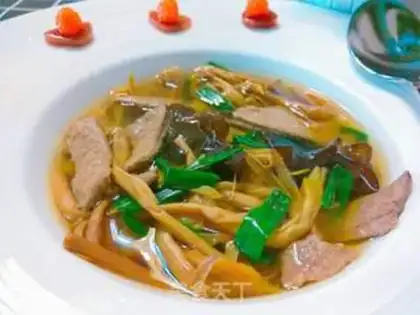 Make Golden pinet, black-muck pork liver soup step 20