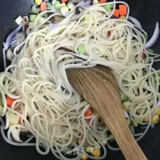 Make Cheese and pasta step 4