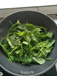 Make Fried potato leaves step 4