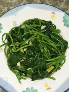 Make Fried potato leaves step 5