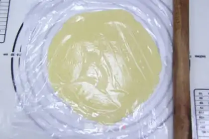 Make Glass heart cookies step 3