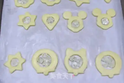 Make Glass heart cookies step 5