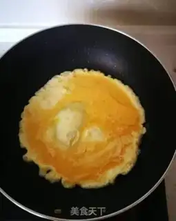 Make Pretzel fried eggs step 3