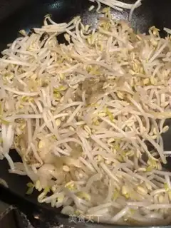 Make The bean sprouts step 2