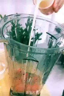 Make Strawberry step 1