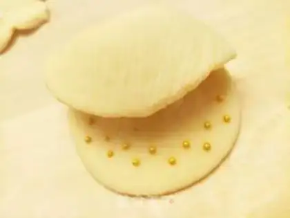 Make Shell buns step 5