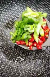 Make Spicy potato chips step 5