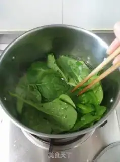 Make Mullard cucumber soup step 2