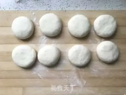 Make Red sugar haircake step 11
