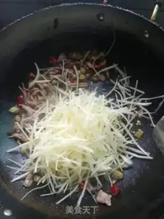 Make Wild Mountain Ducks, fried potatoes step 2