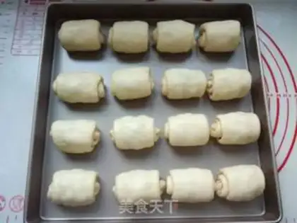 Make Light cream bean buns step 12