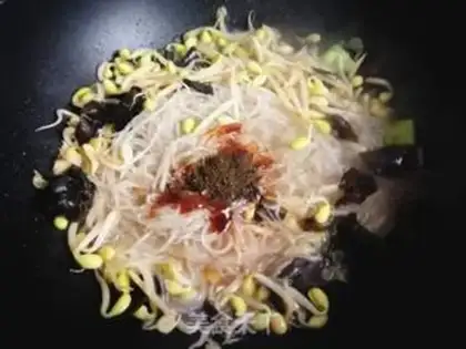 Make Bean sprouts step 8