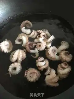 Make Fry mushrooms and octopus step 4