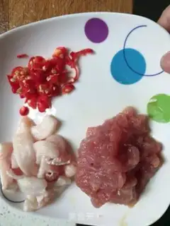 Make Four seasons of bean fried meat step 2