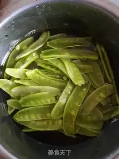 Make Dutch beans step 0