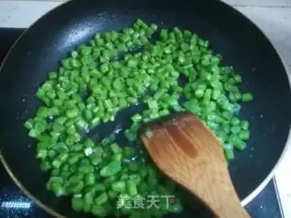 Make Four seasons of bean fried meat step 9