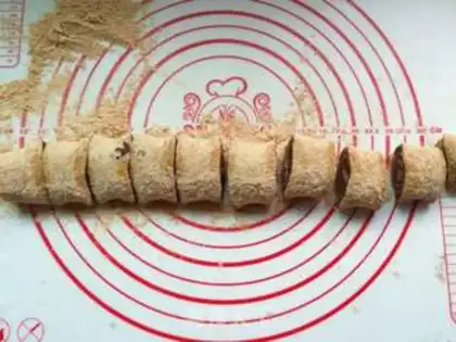 Make Donkey rolls step 10