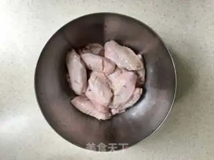 Make Precious chicken wings step 0