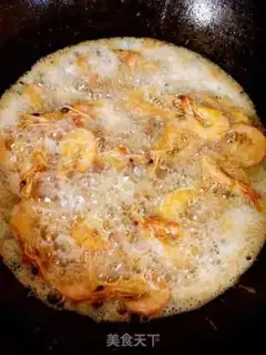 Make Spicy shrimp pan step 4