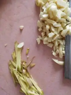 Make A scallop of sauerkraut step 6
