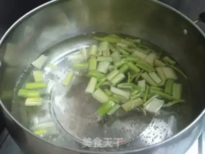 Make Celery with both ears step 4