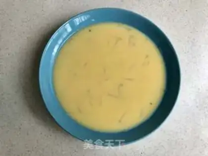 Make Silver fish steamed eggs step 4