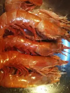 Make Paprika garlic, Argentine lobster step 1