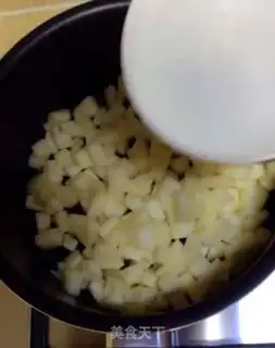 Make Homemade apple sauce step 1
