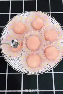 Make Strawberry mini-squirt step 11