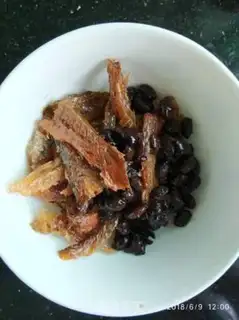 Make The beanfish fried the bitter melon step 3