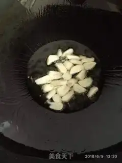 Make The beanfish fried the bitter melon step 4