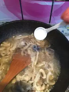 Make Delicious mushroom soup step 5