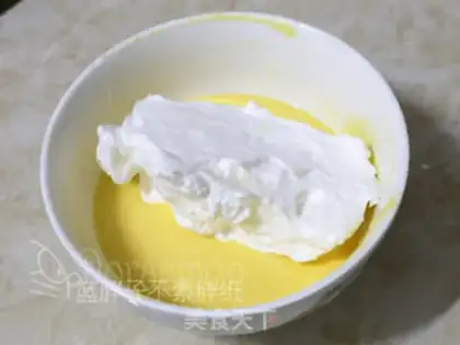 Make Cherry yogurt cake step 4