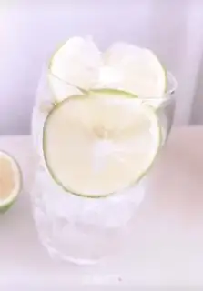 Make Iced lemon milk step 1