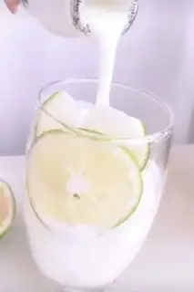 Make Iced lemon milk step 3