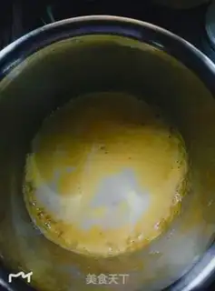Make Little yolk cookies step 3