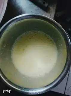 Make Little yolk cookies step 4