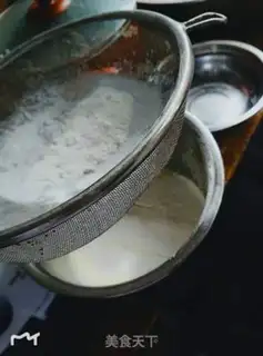 Make Little yolk cookies step 5